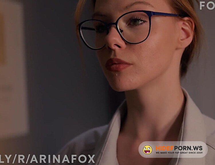 Arina Fox - NYMPHO COMES HOME Hot Sexting With Girlfriend [FullHD 1080p]