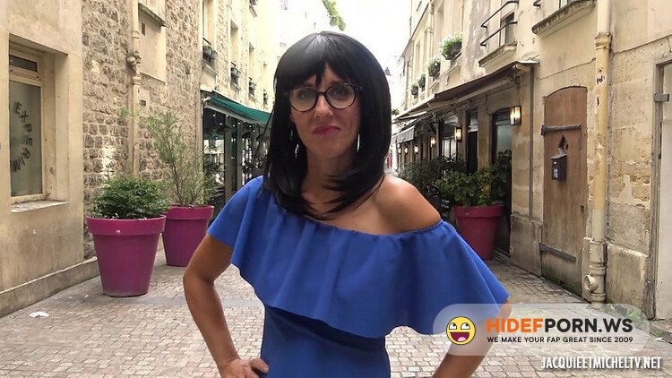 JacquieEtMichelTV.net/Indecentes-Voisines.com - Marie and Candie Toydoll - Marie, 42, Stands Out [HD 720p]