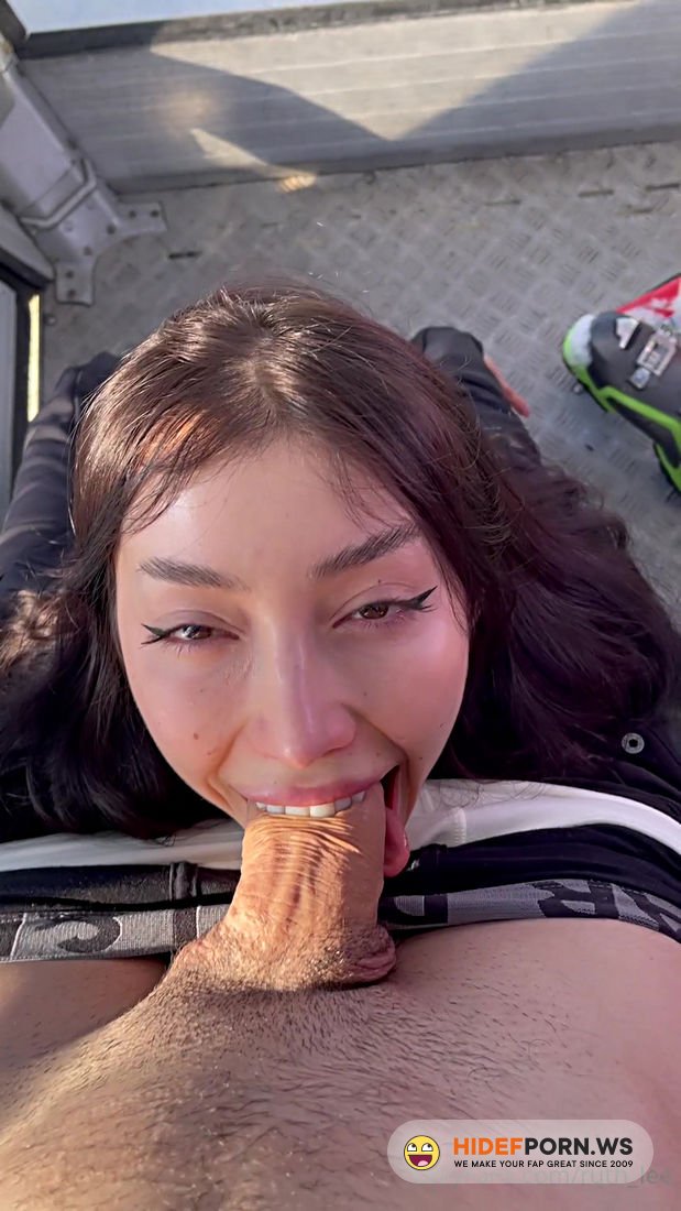 Onlyfans - Ruth Lee - Blowjob In The Heights ? [UltraHD 2K 1920p]