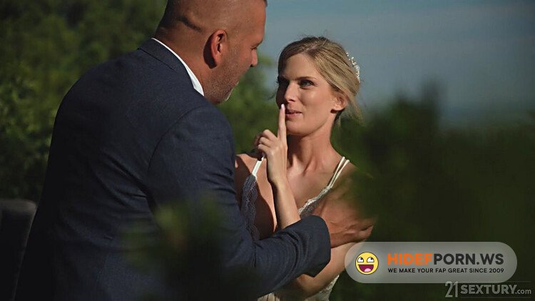 BangBigAss - Candee Licious - Horny Honeymooners [HD 720p]