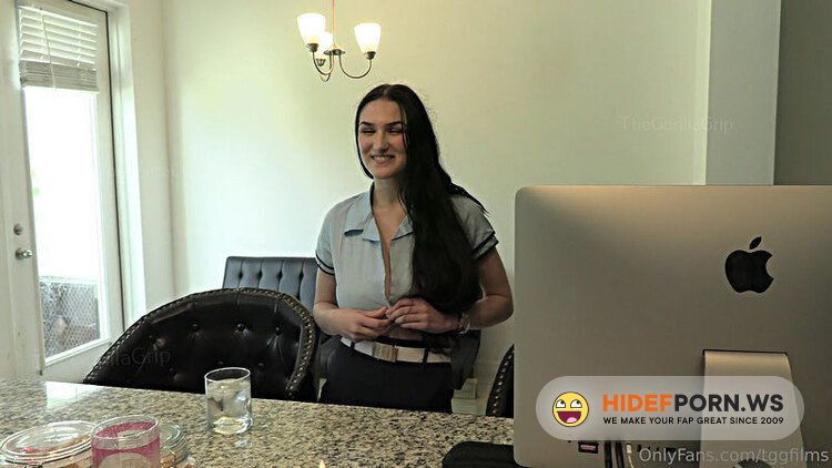 Onlyfans - Tggfilms-Postal Worker Doggy [FullHD 1080p]