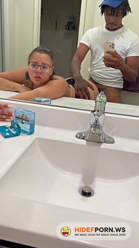 Onlyfans - MTVKay Sneaky Link [FullHD 1080p]