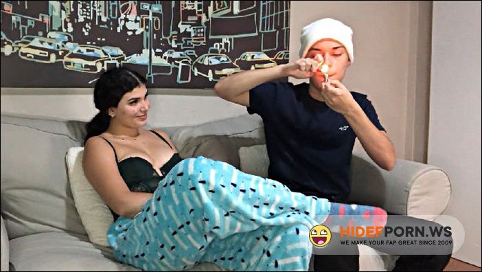PornHub - Shared Some Weed With My Roommate That Got Her Horny And On Top Of Me [FullHD 1080p]