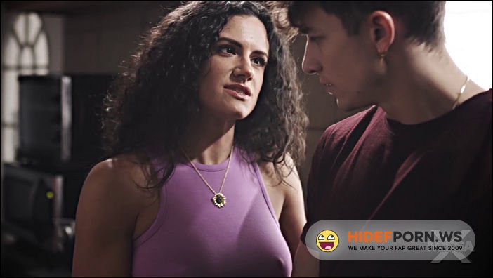 Lusty Wive Sexually Attracted To Her Son [FullHD 1080p]