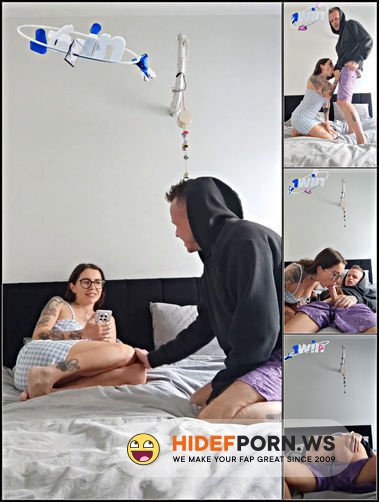 PornHub - Ghomestory - My Stepsister Noticed That I Was Filming... [SD 1920p] - 2025