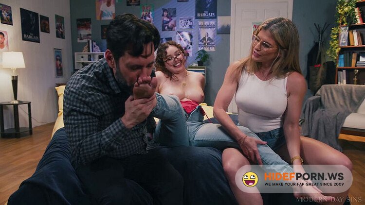 ModernDaySins - Cory Chase, Leana Lovings Welcoming Her With Open Legs [FullHD 1080p]