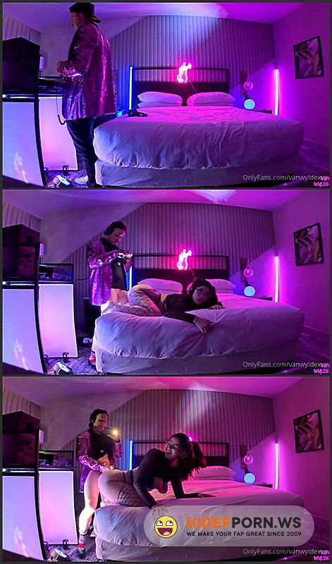 Onlyfans - Ellie Nova Fucks The DJ [HD 720p] - 2025
