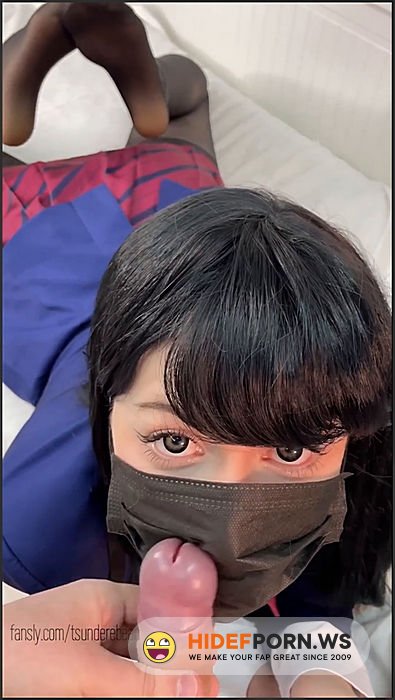Onlyfans - Schoolgirl Tsunderebean Gives a Footjob 1440p [SD 1440p] - 2025