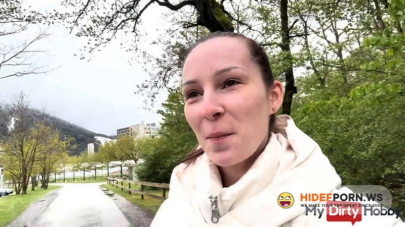 Onlyfans - MyDirtyHobby  Amateur Gives a Public Blowjob To a Stranger Mydirtyhobby [FullHD 1080p]