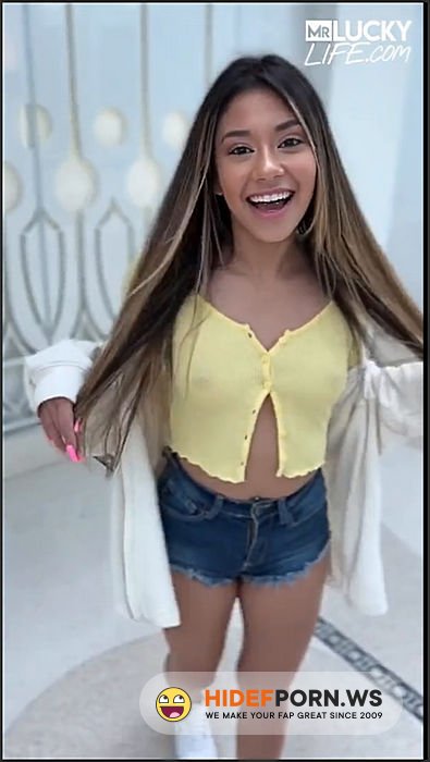 Xxlayna Marie, MrLucky, Fucking a Petite Teen VLOG Video Leaked [SD 1080p] - 2025