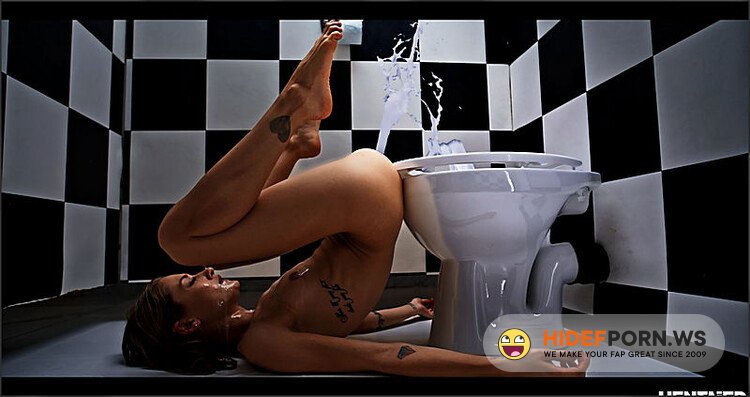 Onlyfans - Tiffany Tatum  Toilet Exploration [2K 1080p] - 2025