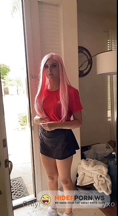 Onlyfans/ManyVids - Sunny Ray @sunnyrayxo  Pizza Delivery BG [SD 720p] - 2025