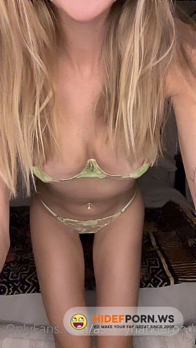 Onlyfans/ManyVids - Ashley Harkleroad @ashleyharkleroad   Sextape BG [SD 1920p] - 2025