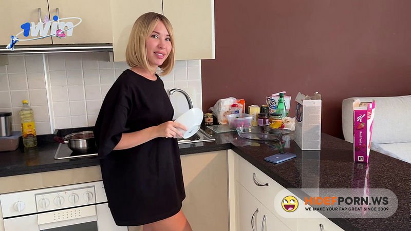 Onlyfans - Morning Milk Games Kris Price [FullHD 1080p]
