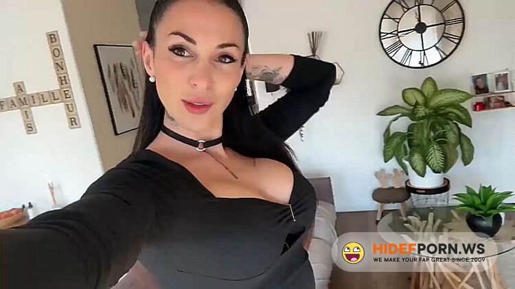 Onlyfans/ManyVids - Shasha Lopez Fucked In A Public Restroom [HD 720p] - 2025
