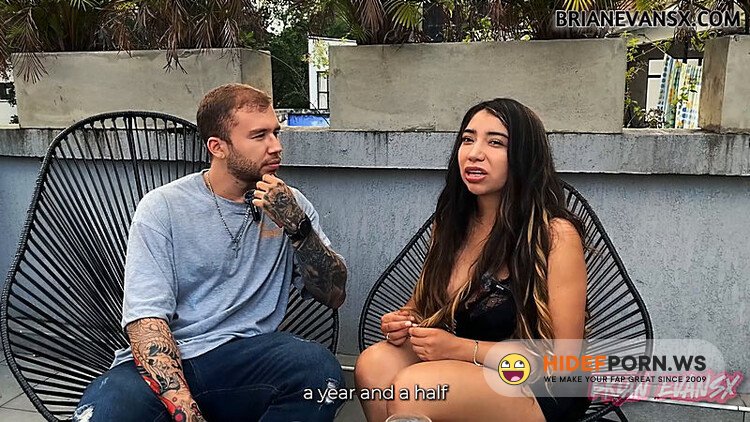 Onlyfans/ManyVids - Vero Aguas  Mexican Pornstar Gives A Very Spicy Interview Edit [FullHD 1080p] - 2026