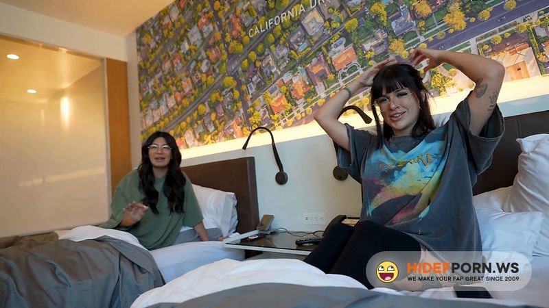 Onlyfans - Caught My French Girlfriend Cheating With My Latina Step Sis  Effy Cutie And Cami Strella Lev Lieben [FullHD 1080p]