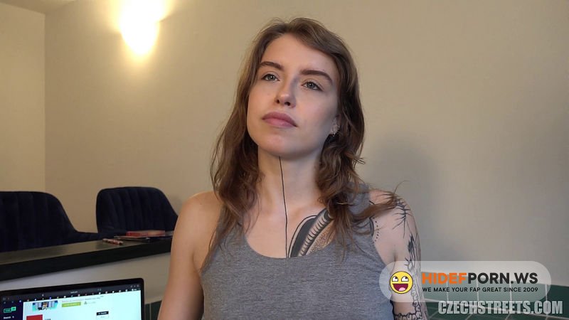 CzechStreets.com/CzechAV.com/RychlyPrachy.cz - E132 Pizza With An Extra Cum : Eden Ivy [FullHD 1080p]