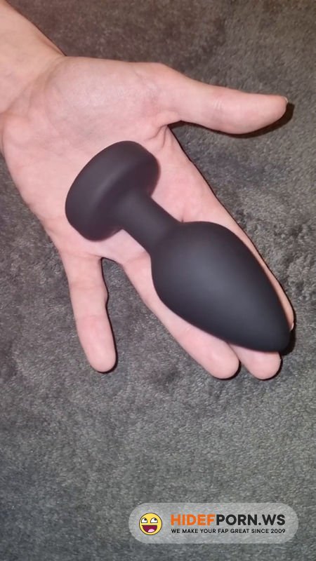 Onlyfans - yo Virgin Tries To Fit Vibrating Butt Plug In But Struggles Vesalius Versace [SD 1080p]