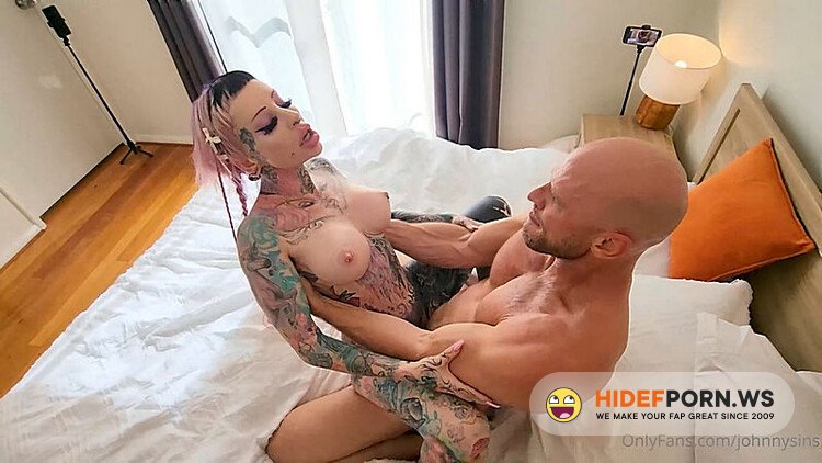 Onlyfans - Kellie Panther And Pipuh  Two Tatted Babes In A Threesome Johnny Sins [HD 720p] - 2026