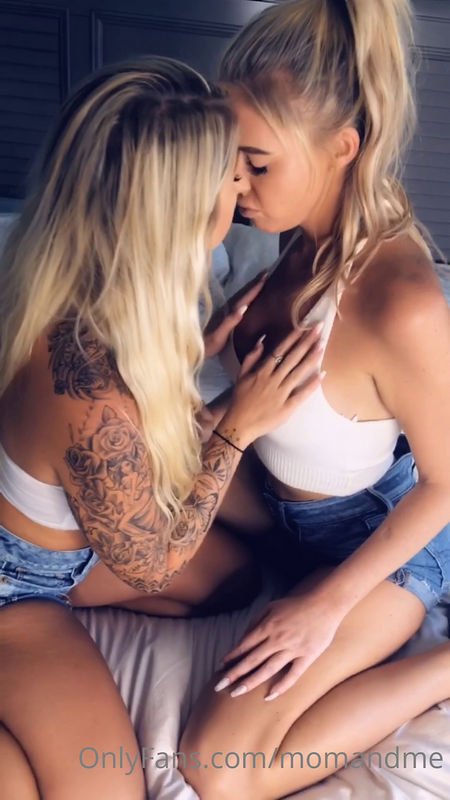Onlyfans - Momandme  Karley Stokes  Ellehotmilf  57 [SD 1920p]