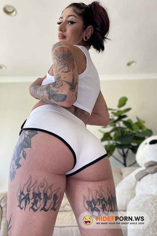Pawged.com - Luna Babyy  Luna Babyy Bounces Her Booty [FullHD 1080p]