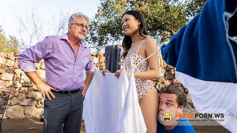 BrazzersExxtra.com/Brazzers.com - Cock On The Line : Lulu Chu [FullHD 1080p]