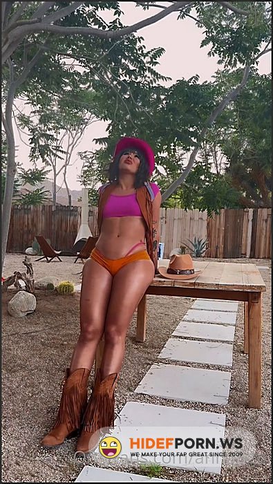 Onlyfans - Annabgo The Explorer Has Sex Outdoors 1080p [SD 1080p] - 2026