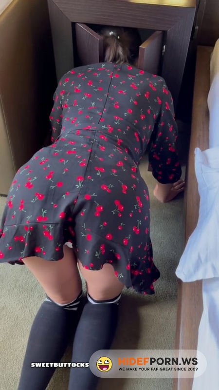 Onlyfans - Sweetbuttocks  The Maid Got Stuck In The Closet And Was Fucked By a Hotel Guest [SD 1080p]