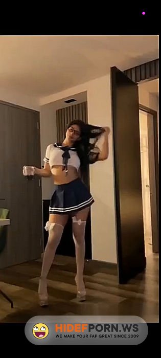 Onlyfans - Lauren 98 Schoolgirl Wants Anal Sex [SD 720p] - 2026