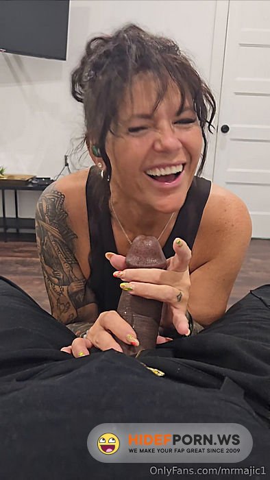 Onlyfans - Mr MajicXXX  20241006  She Loves To Worship The Dick @holleehuntress [SD 1920p] - 2026