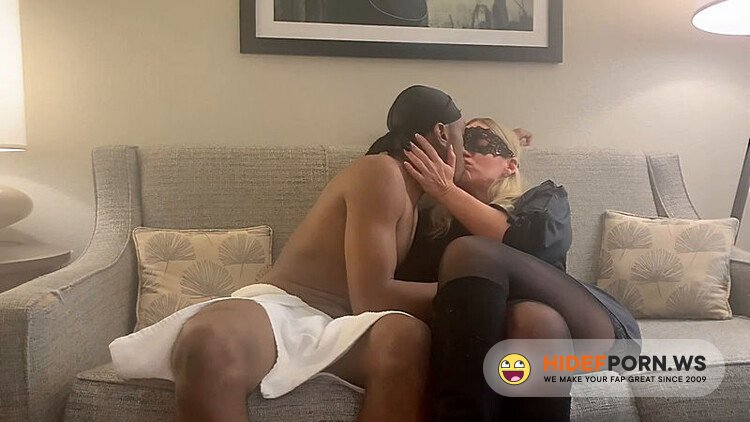 Onlyfans - Cory Strokes – Cory Strokes Meets a Big Booty Flight Attendant Milf Fiona [HD 720p] - 2026