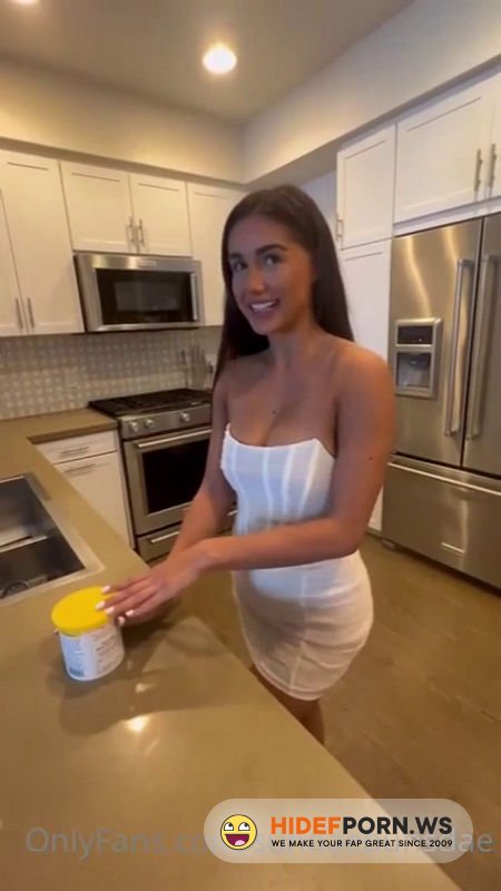 Onlyfans - Mia Falls Guest Sex Tape PPV [SD 720p]