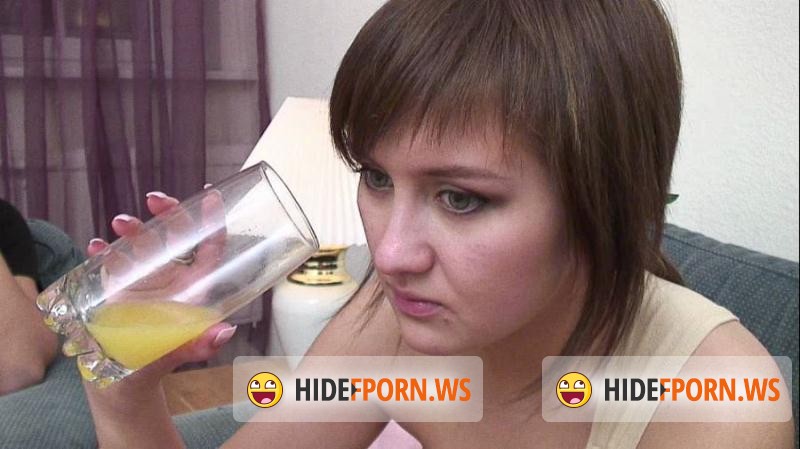 RealDrunkenGirls.com - Angela - Drunk Angela 1 [SD]