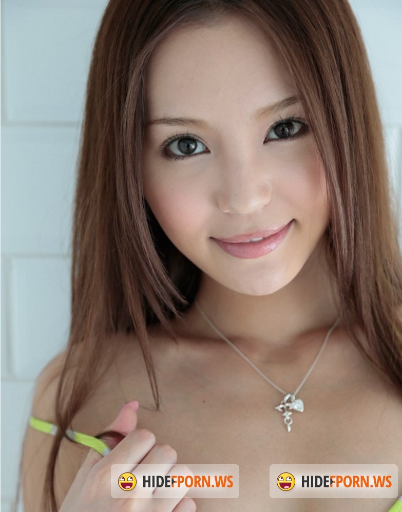 Caribbeancom.com - Emiri Okazaki - With A Love From A Beauty Japanese Diamond Girl [SD 540p]