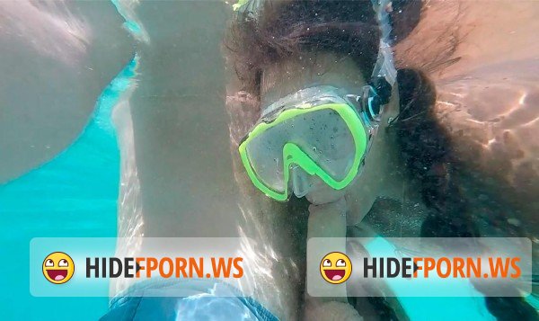 Amateurporn.cc - Mariah Leonne - Underwater Blowjob [HD 720p]
