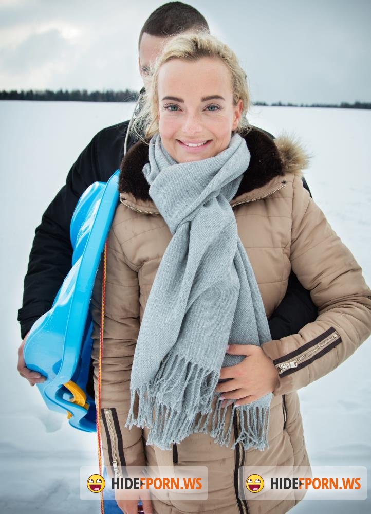 SexArt - Emma Button - Let It Snow [HD 720p]