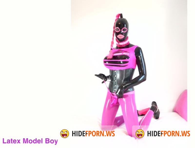 Manyvids.com - LatexModelBoy - Rubberdoll Pink Paradise [FullHD 1080p]