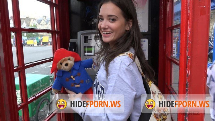 ATKGirlfriends.com - Gia Paige - Virtual Vacation London 4/5 [FullHD 1080p]