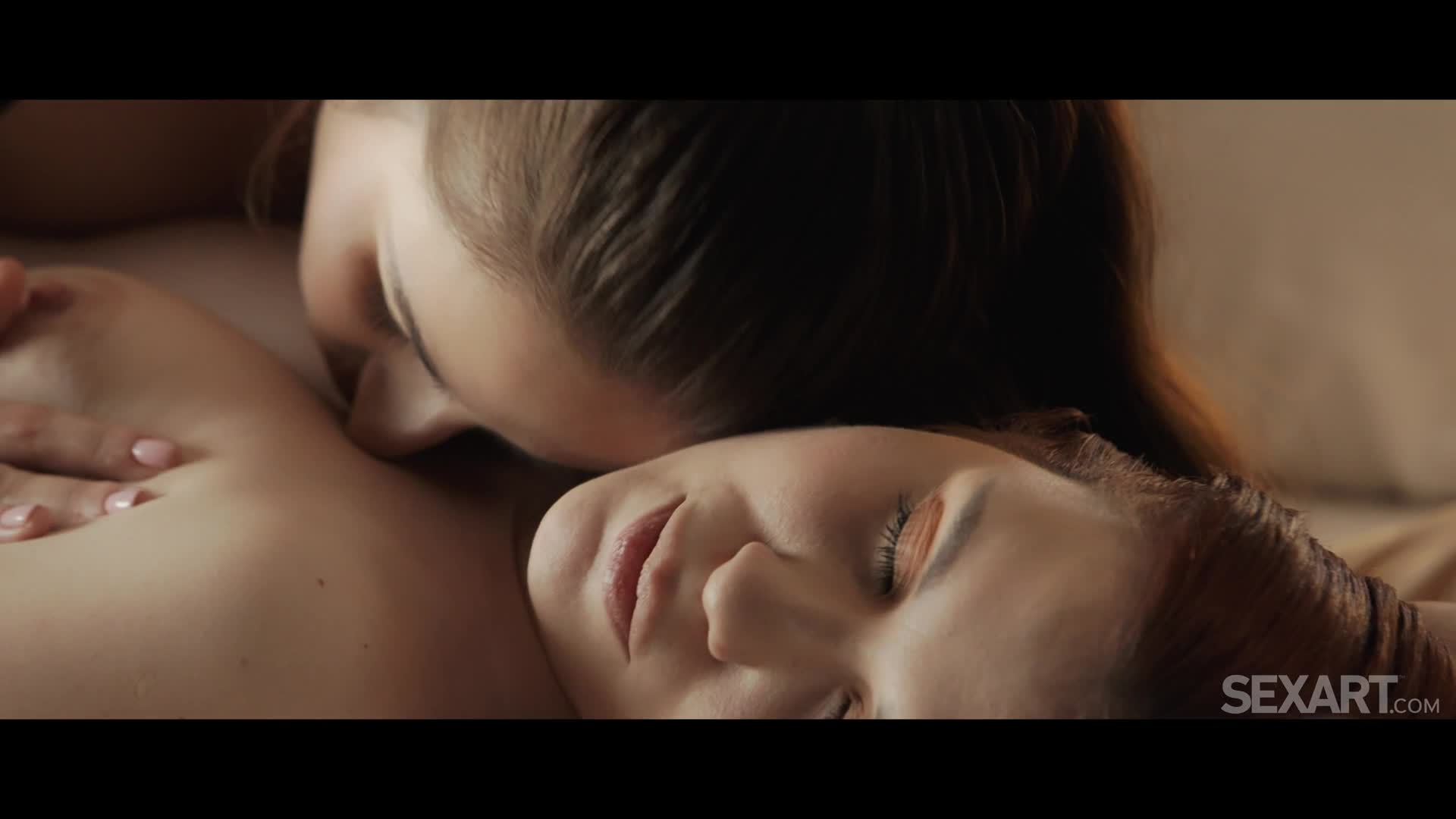 Antonia Sainz, Kaira Love - Hypnotize Me [FullHD 1080p]